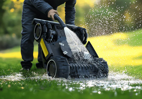 LUBA mini AWD 1500 - För 1500m2 Gränskabelfri Robotgräsklippare