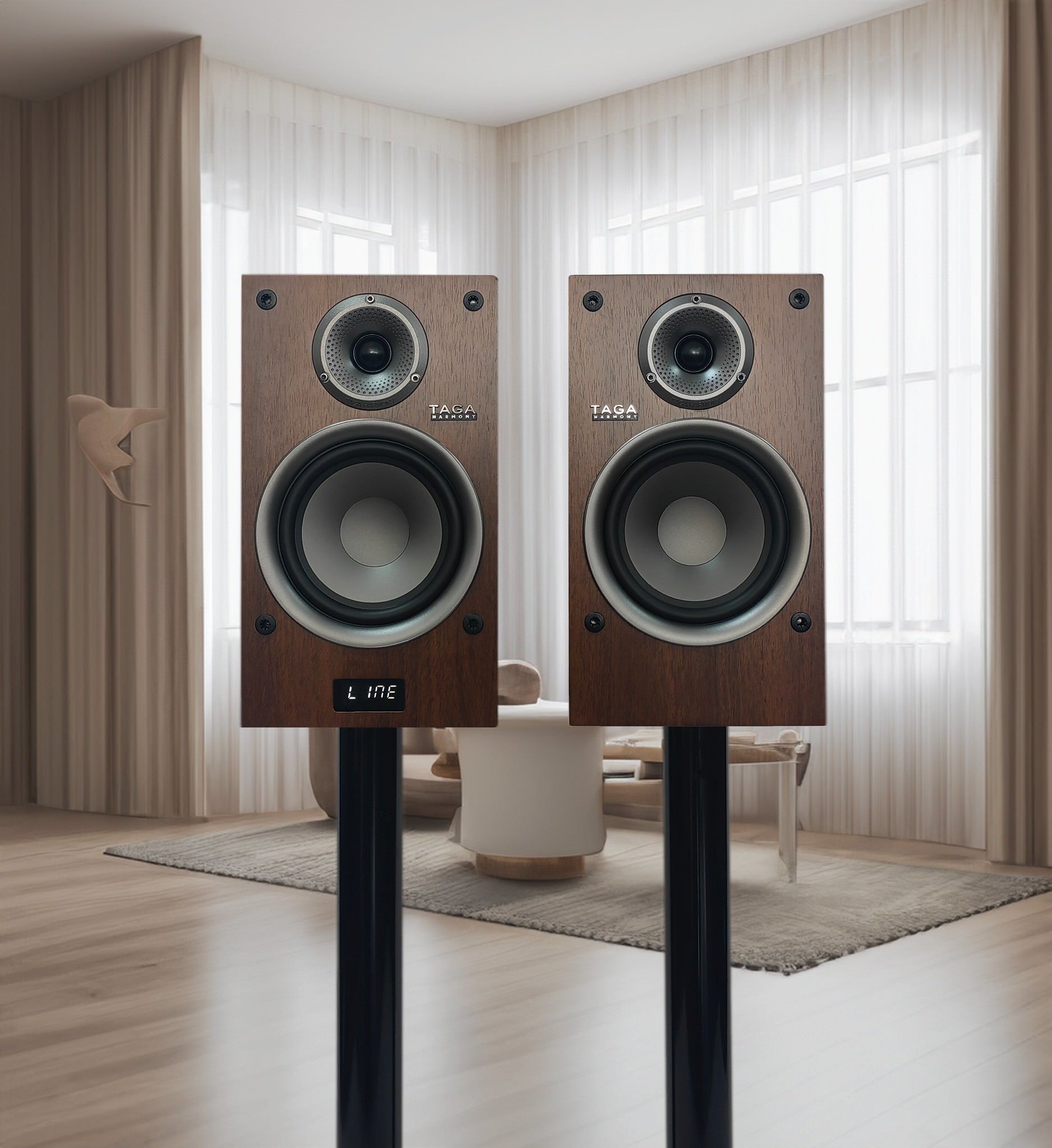 Taga TAV-500B v.2 - Aktiva Högtalare Aktiva högtalare