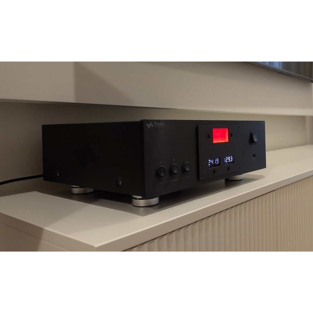 TAGA Harmony PC-10000DC - Strömkonditionerare med DC-blocker Grendosa
