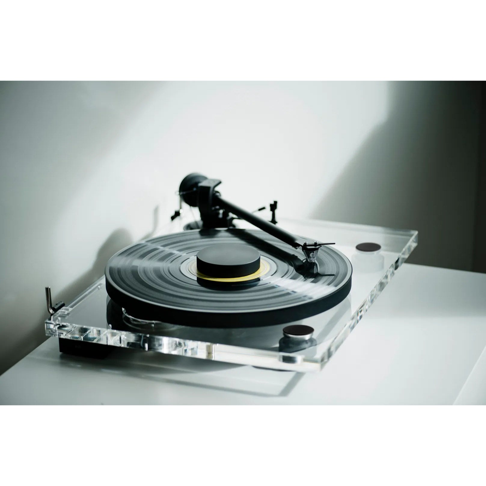 Pro-Ject XA B - Akrylskivspelare med True Balanced Connection Vinylspelare