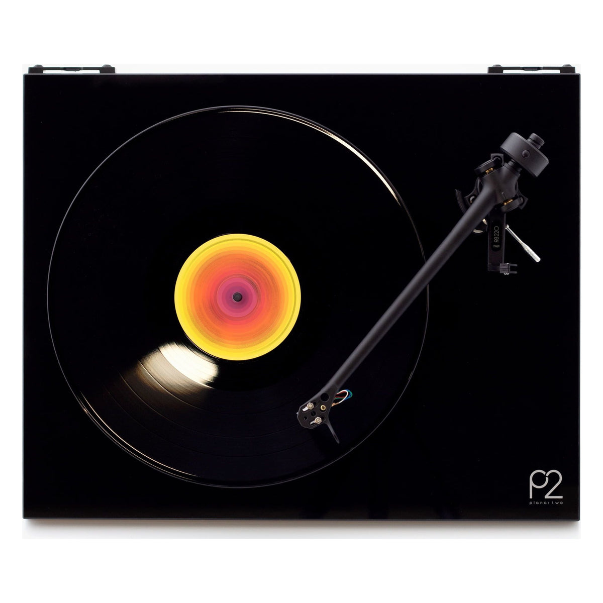 Rega Planar 2 Vinylspelare Svart Piano med Standard Rega Carbon pickup