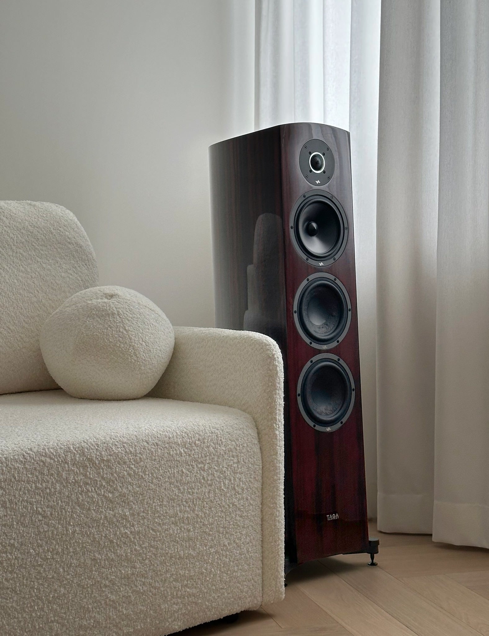 TAGA Diamond F-100 v.3