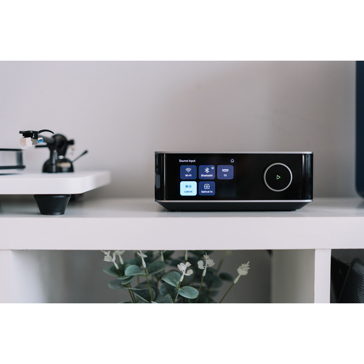 WiiM Amp Ultra - Kraftfull 100W streamingförstärkare med touchscreen Stereoförstärkare